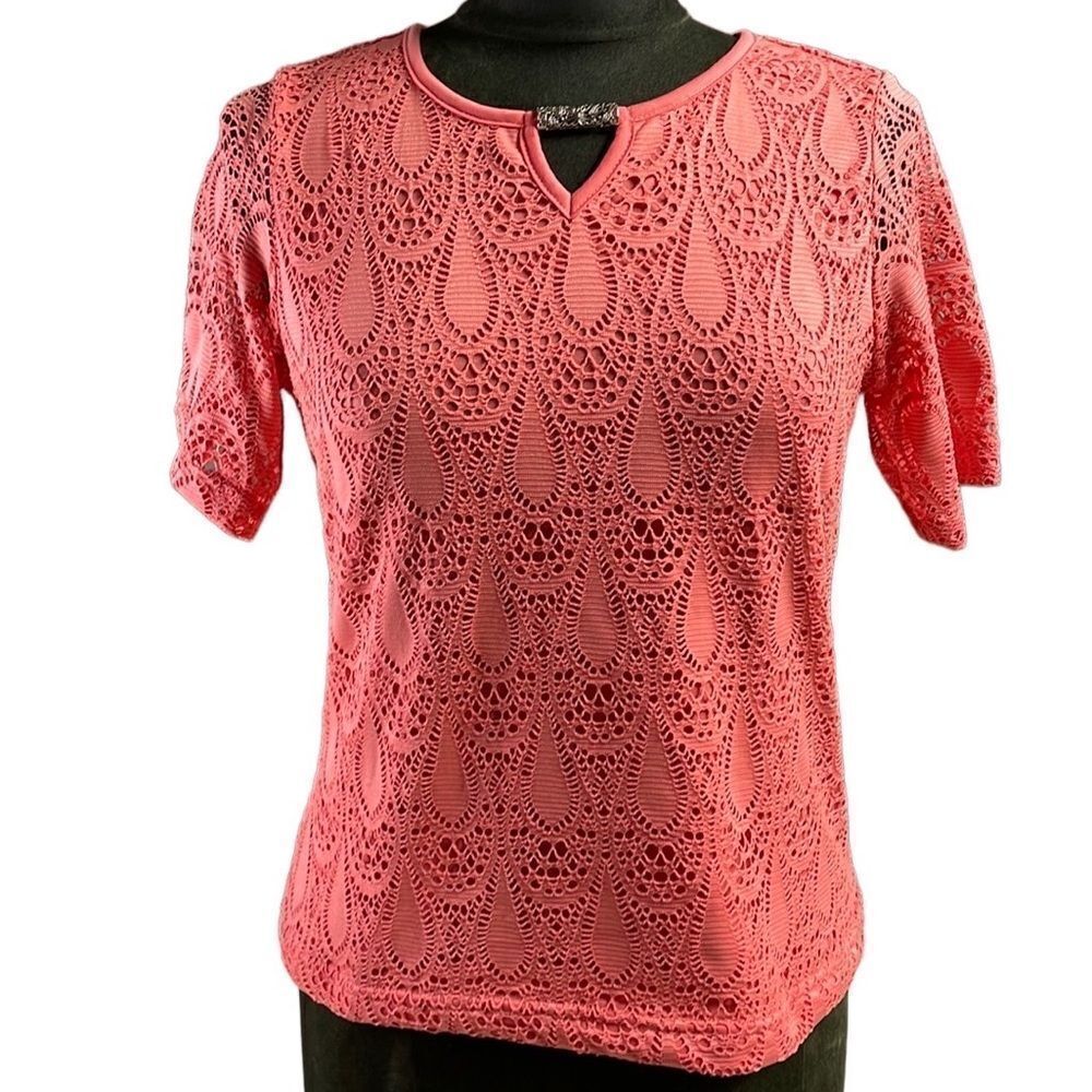 C.D. PETITES  Ladies Teardrop Lace Top Overlay Blouse,  Petite Small, Peach